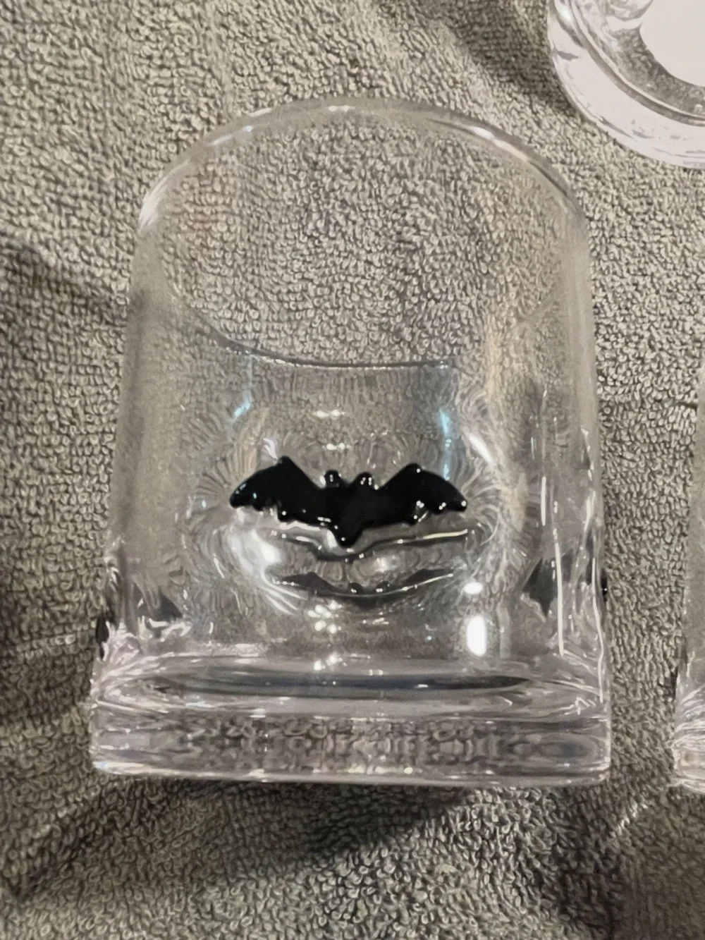 Lot of 2 Halloween glasses - ghost , bat